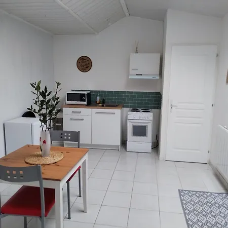 Holiday home Entier Et Parking Prive *